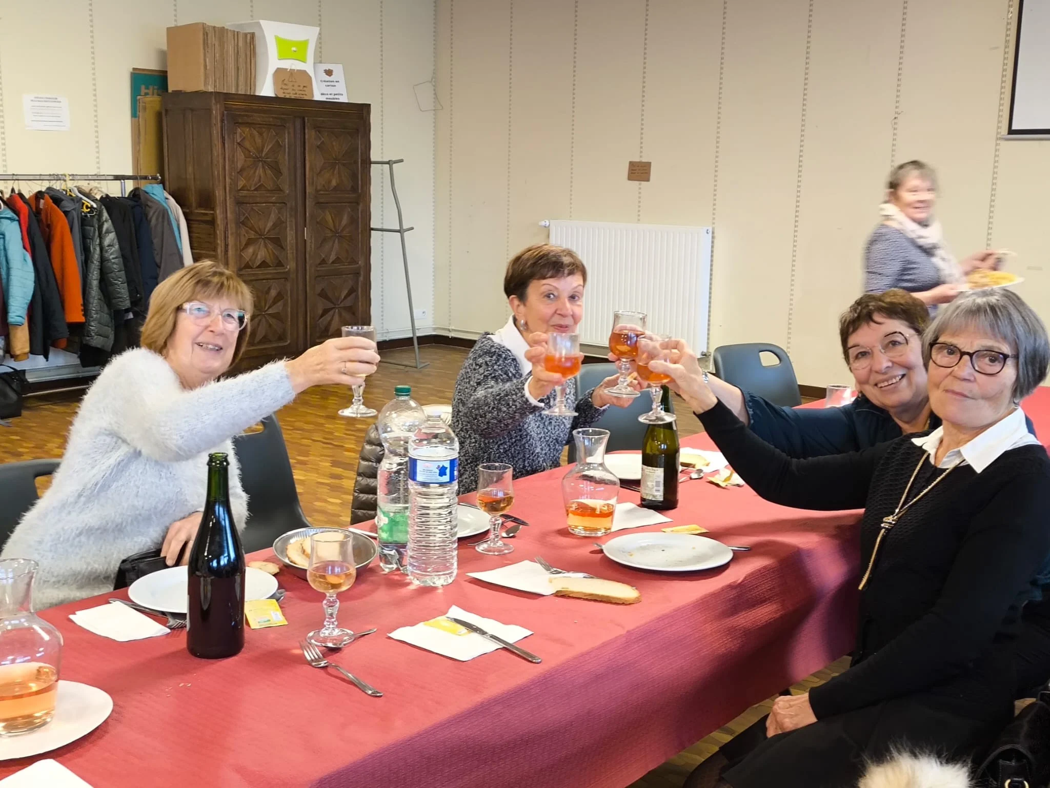 D8253749 d5a8 41df 8824 e6943c1824c2